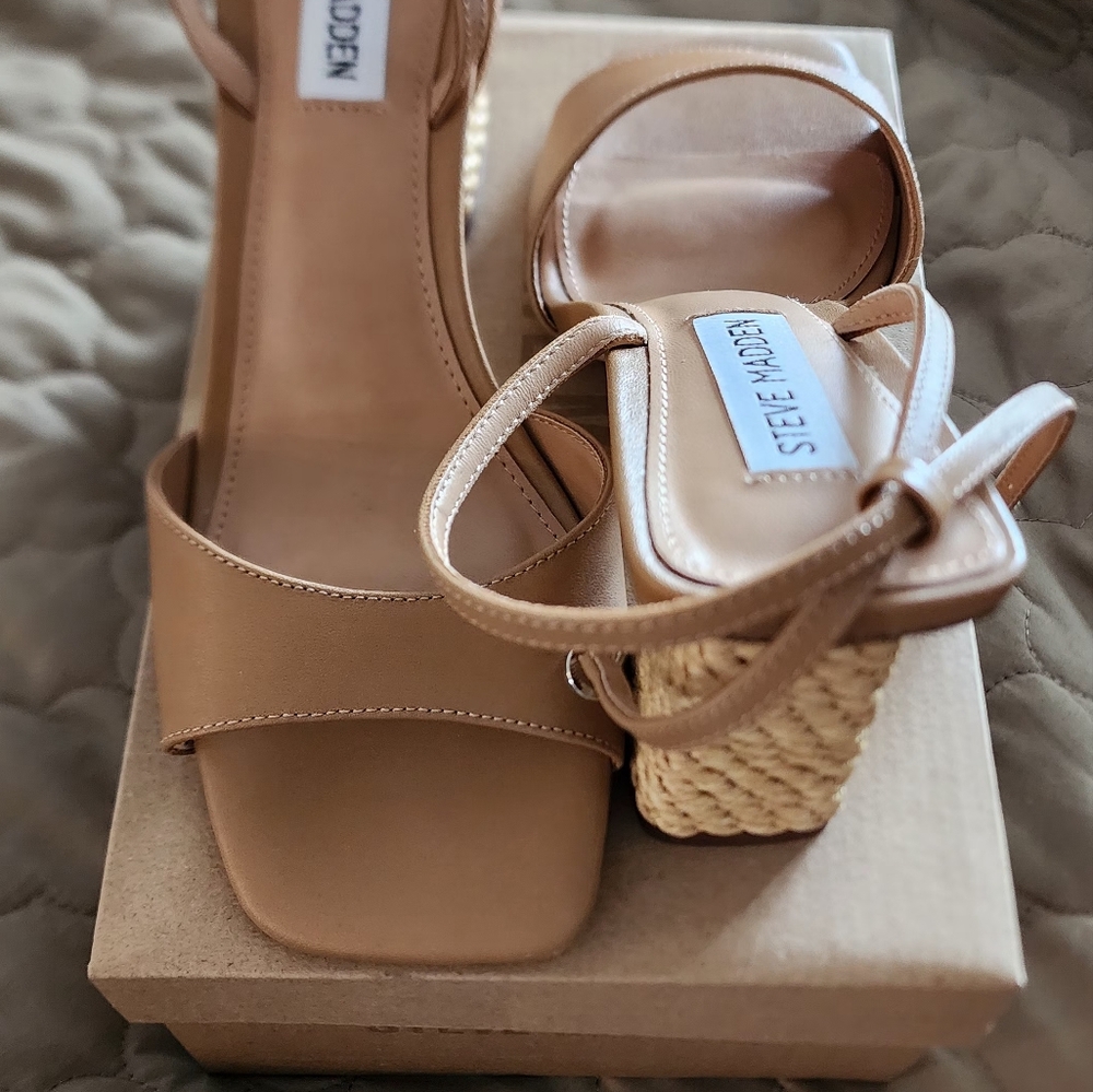 NWOT! Tan Heels with Ratan Detail - Picture 2 of 6